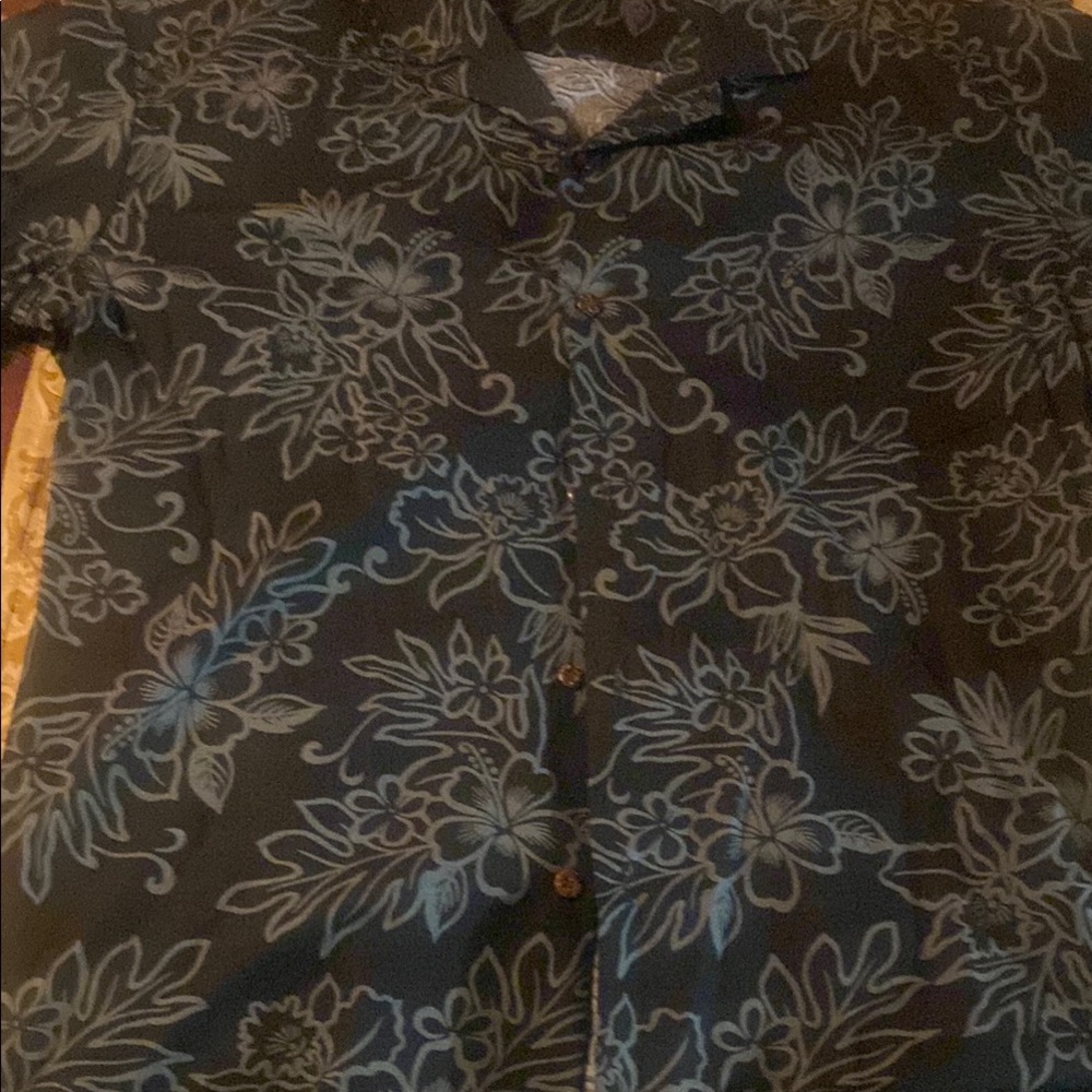 ALOHA Collection Blue Casual Button Down Shirt with Floral Design
